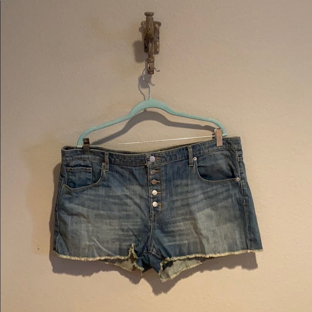 Mossimo HighRise Frayed Button Up Denim Shorts​​​​​​​​​ - Picture 2 of 12